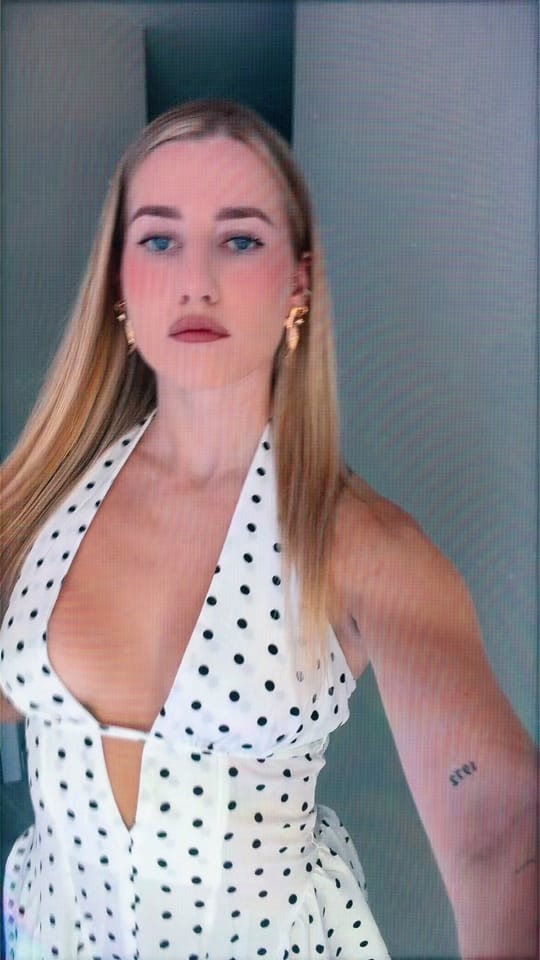 Post 1 by /\/a/\/cy on TikTok (video)