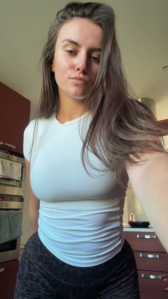 Post 1 by LENA.P on TikTok (video)
