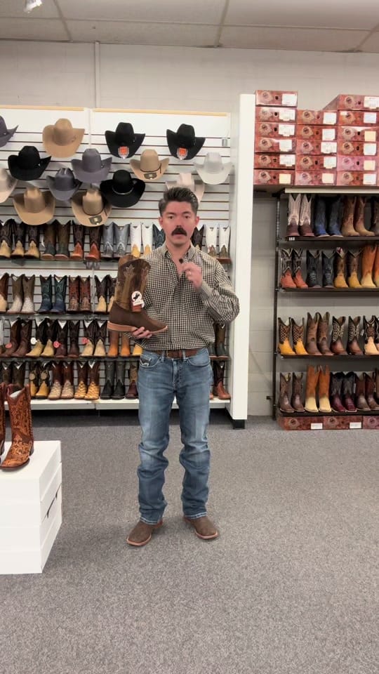 Post 9 by Cheros Boots on TikTok (video)