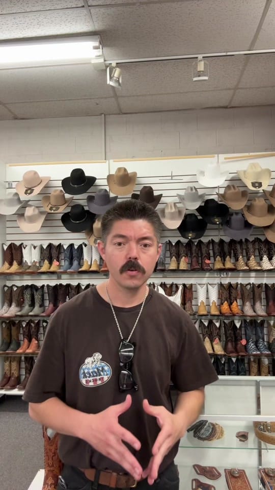 Post 2 by Cheros Boots on TikTok (video)