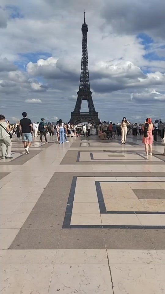 Post 4 by Kiki Bogota on TikTok (video)