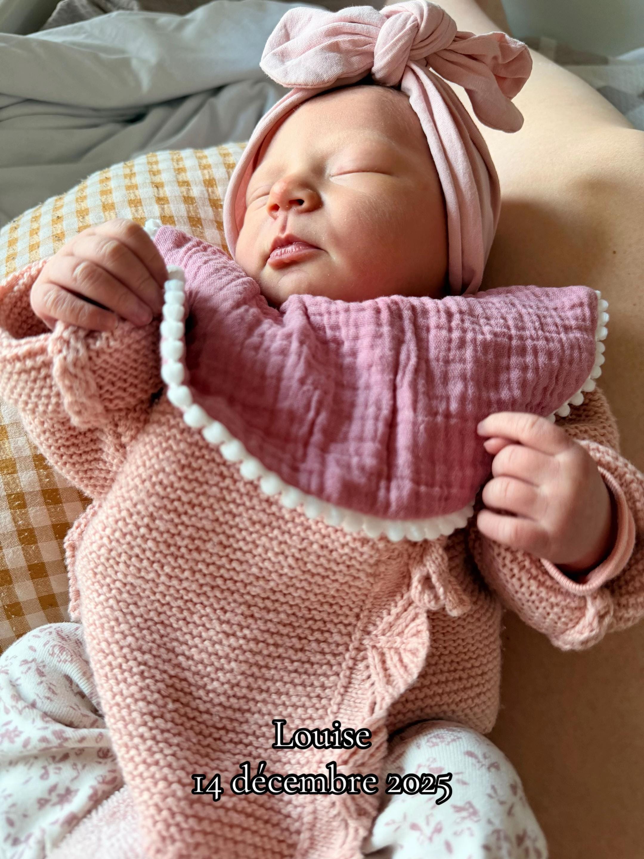 Post 2 by Anastasie | Mom & mom to be on TikTok (video)