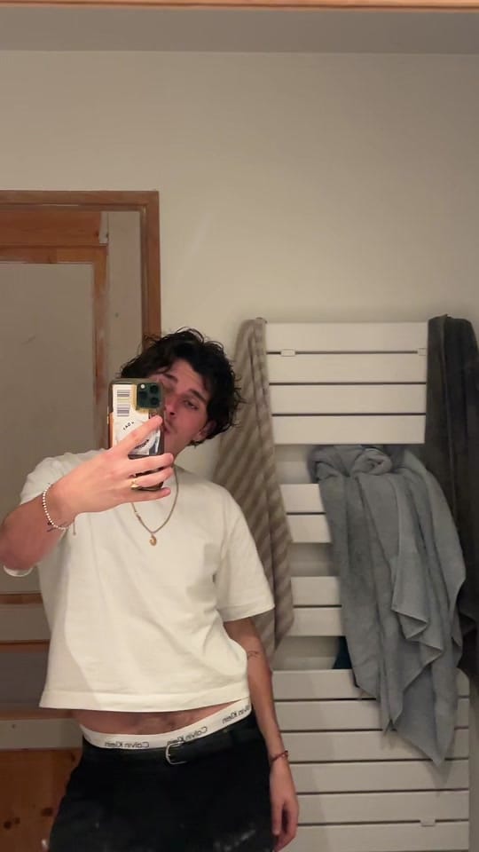 Post 5 by Axel on TikTok (video)
