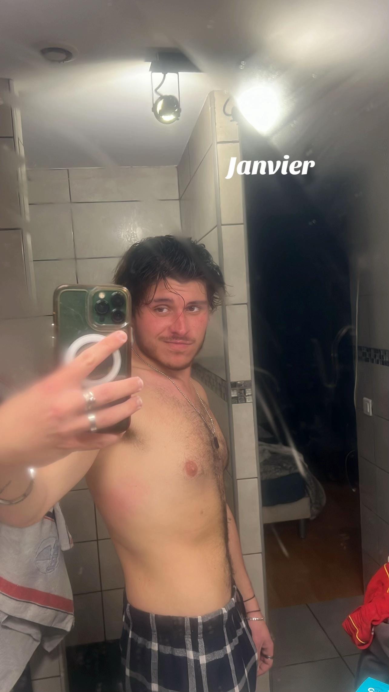 Post 4 by Axel on TikTok (video)