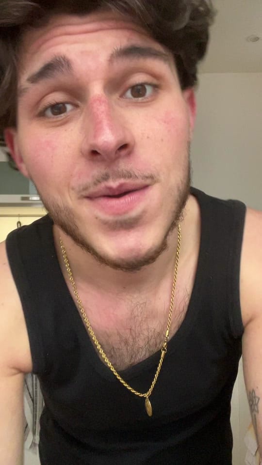 Post 2 by Axel on TikTok (video)