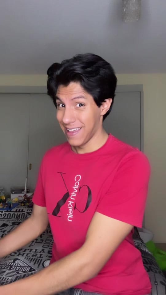 Post 4 by Santiago Serafín on TikTok (video)