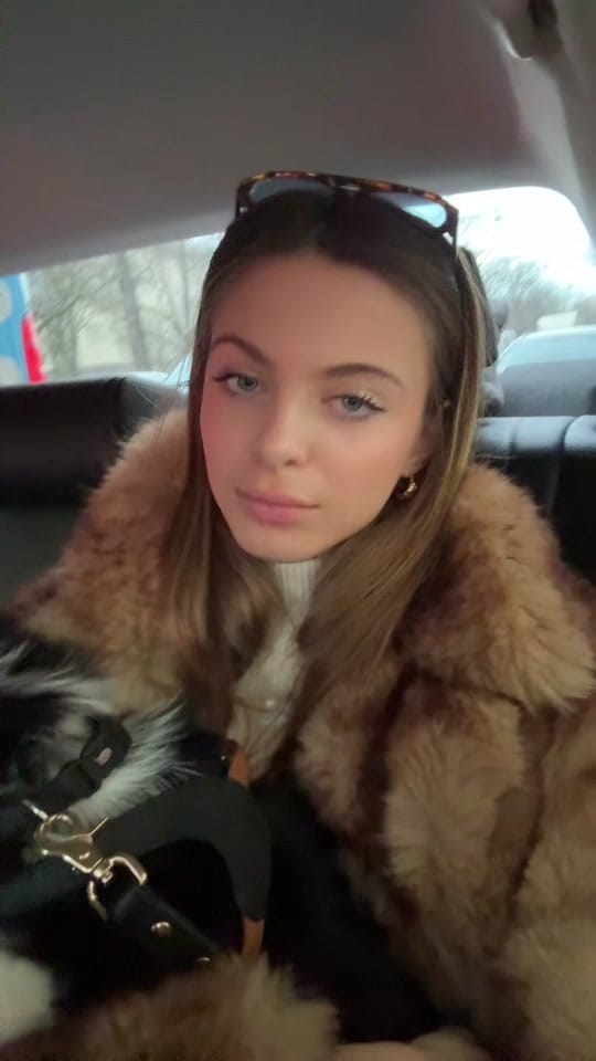 Post 1 by 𝐽 on TikTok (video)