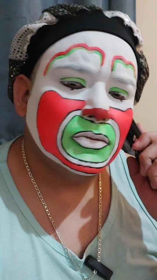 Post 8 by Cagapalos show on TikTok (video)