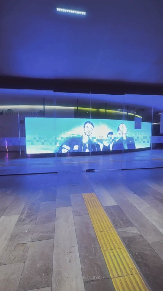 Post 8 by Cosas de Coldplayers on TikTok (video)