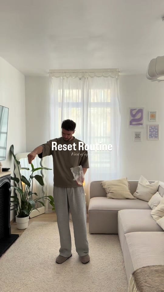 Post 4 by Tom on TikTok (video)