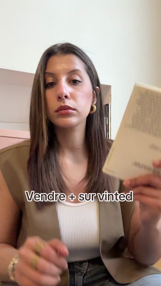 Post 8 by Nora on TikTok (video)
