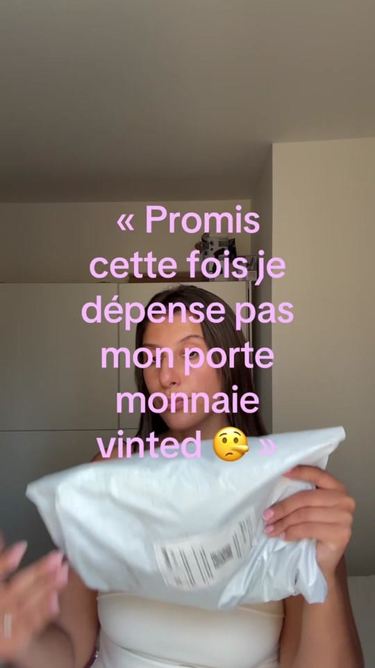 Post 2 by Nora on TikTok (video)