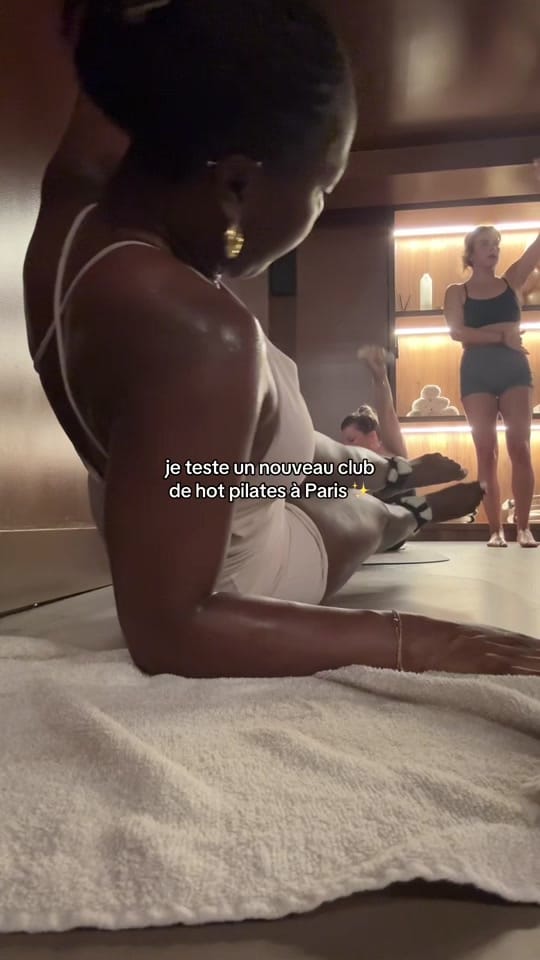 Post 4 by Mélodie | lifestyle 💌 on TikTok (video)