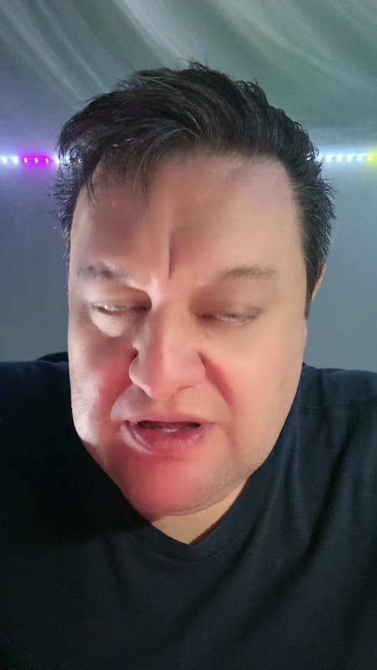 Post 4 by Ariel Manzano Oficial on TikTok (video)