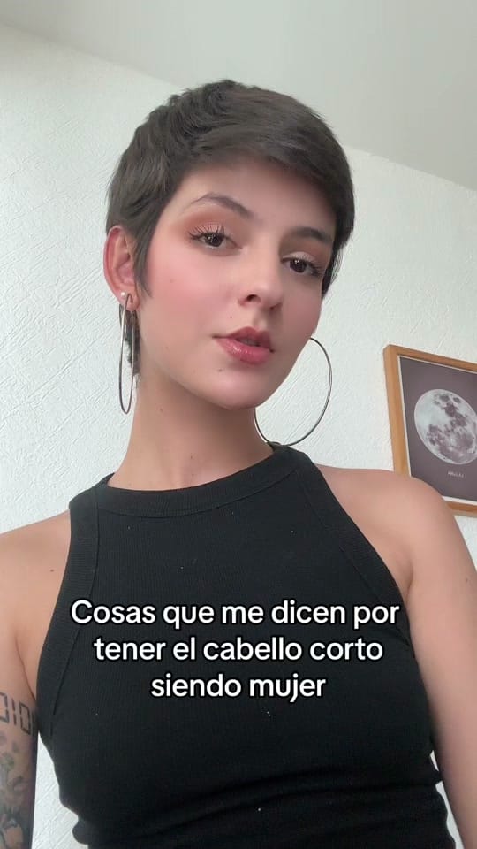 Post 9 by Sara Vélez on TikTok (video)
