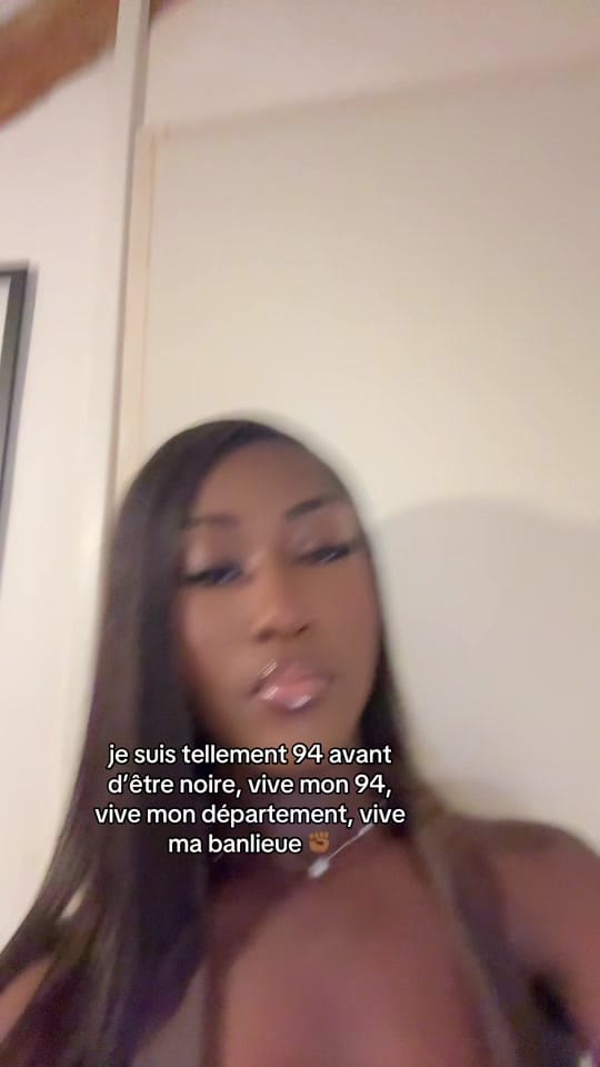 Post 4 by 𝐿𝑖𝑙𝑖𝑎 on TikTok (video)
