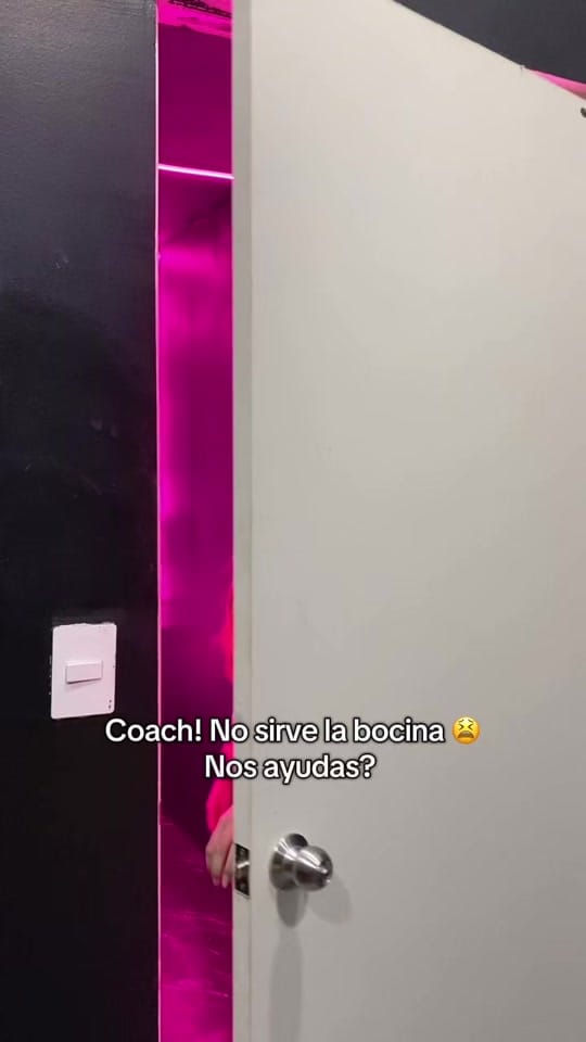 Post 6 by Reggeafit on TikTok (video)