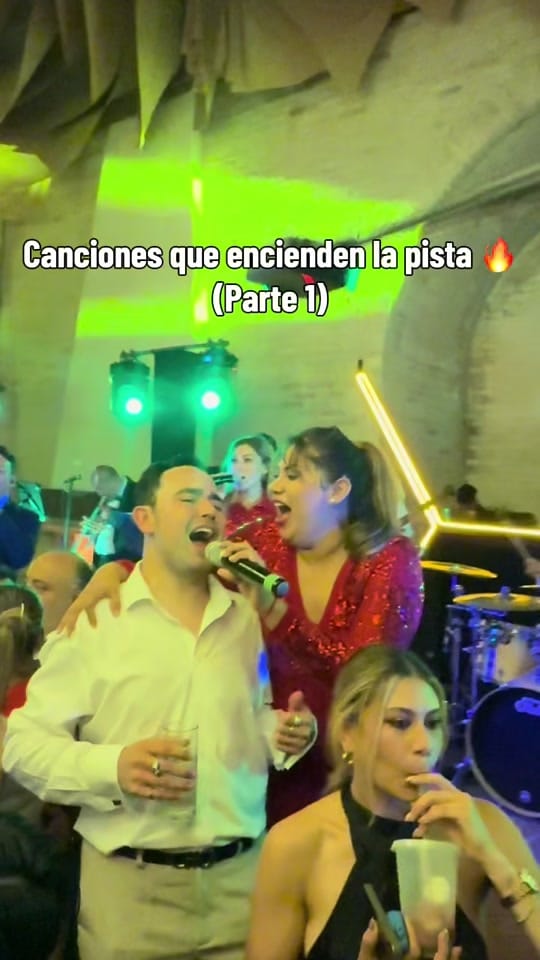 Post 2 by Azucarados Music ✨ on TikTok (video)