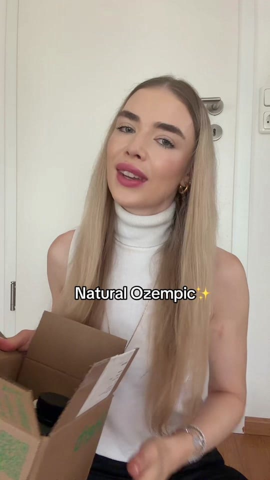 Post 10 by Alyona on TikTok (video)