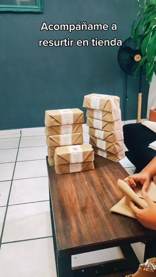 Post 1 by SOS Depilaciones Cera Mexicana on TikTok (video)