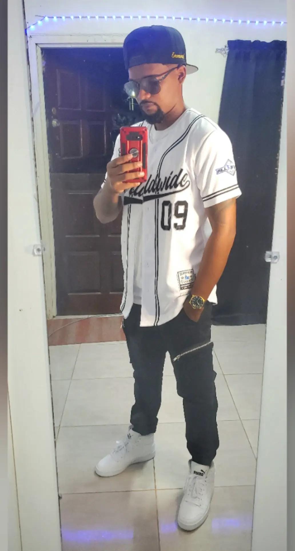 Post 3 by 🫶😎𝟏𝐄𝐦𝐦𝐚𝐧𝐮𝐞𝐥🦂 on TikTok (video)