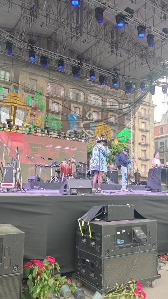 Post 4 by Estephany Reyes on TikTok (video)