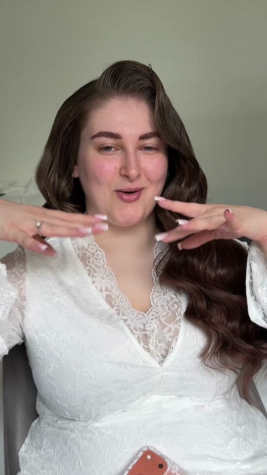 Post 5 by nora_makeupartiste on TikTok (video)