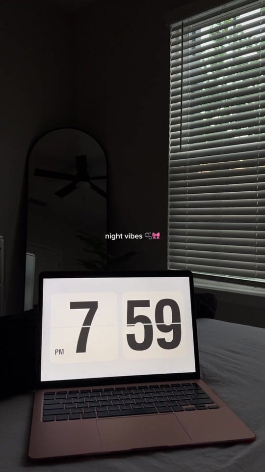Post 5 by Paris J ᥫ᭡ on TikTok (video)