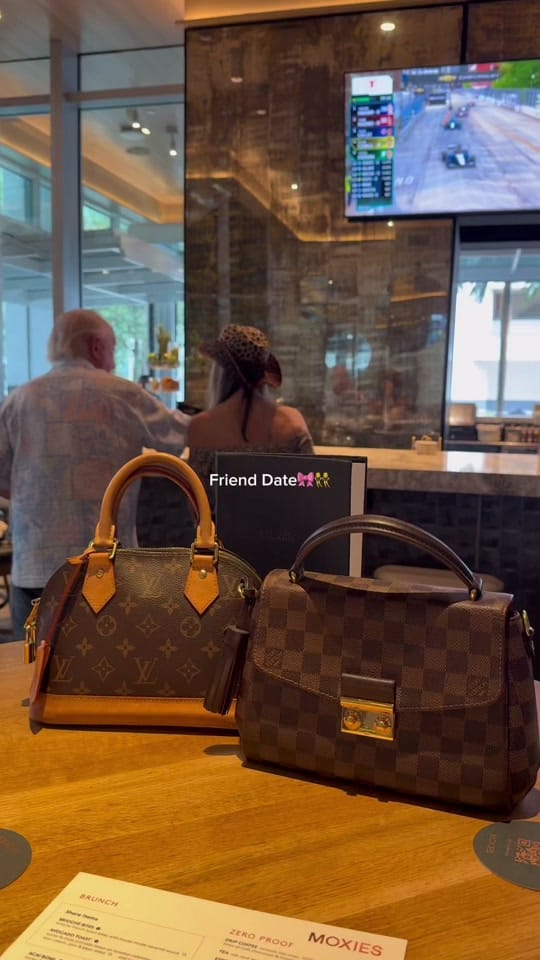 Post 6 by Paris J ᥫ᭡ on TikTok (video)