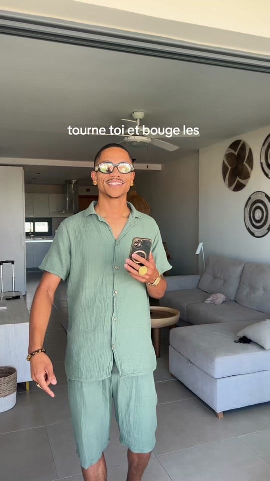 Post 6 by 𝒱𝒶𝓃𝑒𝓈𝓈𝒹𝑒𝓈𝒾𝓁𝑒𝓈 🌺 on TikTok (video)