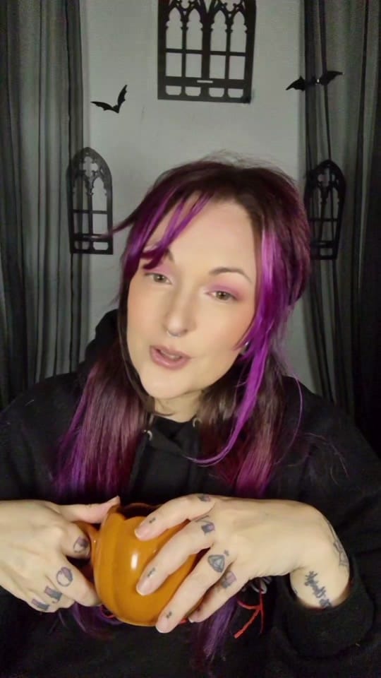 Post 2 by Tiffany Crypt 🎃🔪🎬 on TikTok (video)
