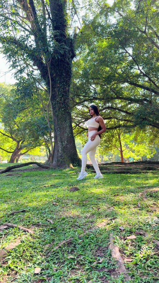 Post 1 by kahinparis on TikTok (video)
