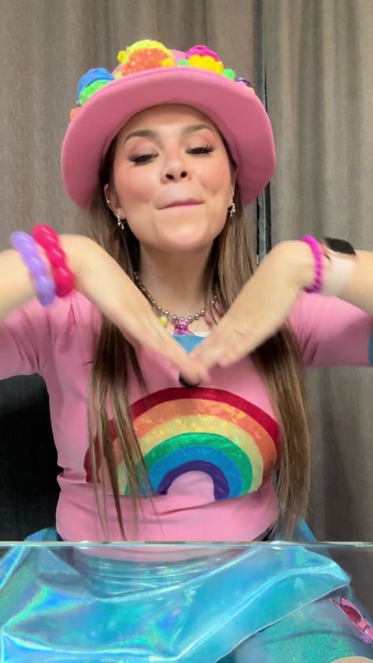 Post 2 by lizelizondoO on TikTok (video)
