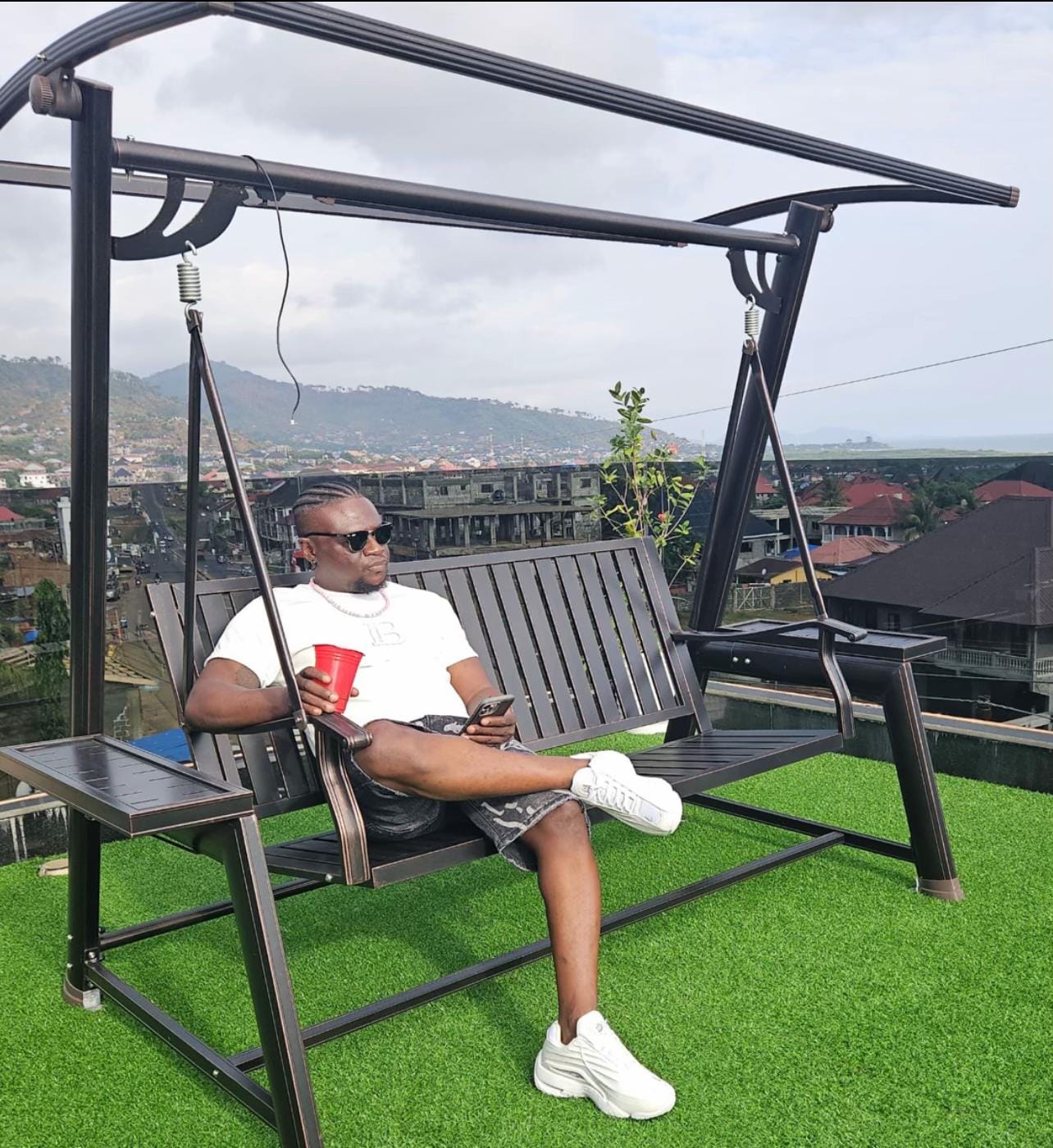 Post 1 by I TRIBE on TikTok (video)