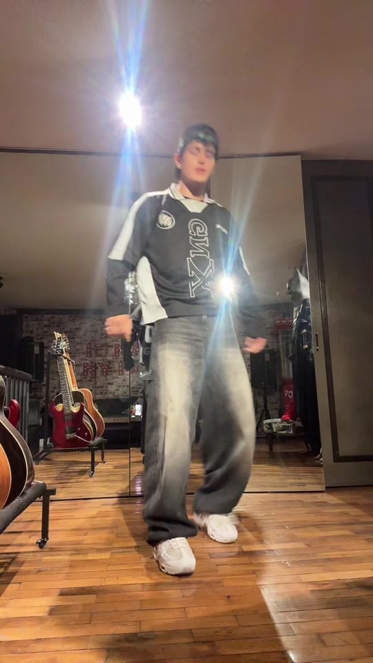 Post 4 by Leonardo Lotina on TikTok (video)