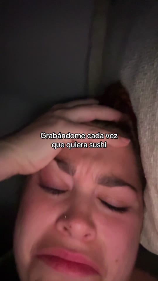 Post 2 by Llámame Evii on TikTok (video)