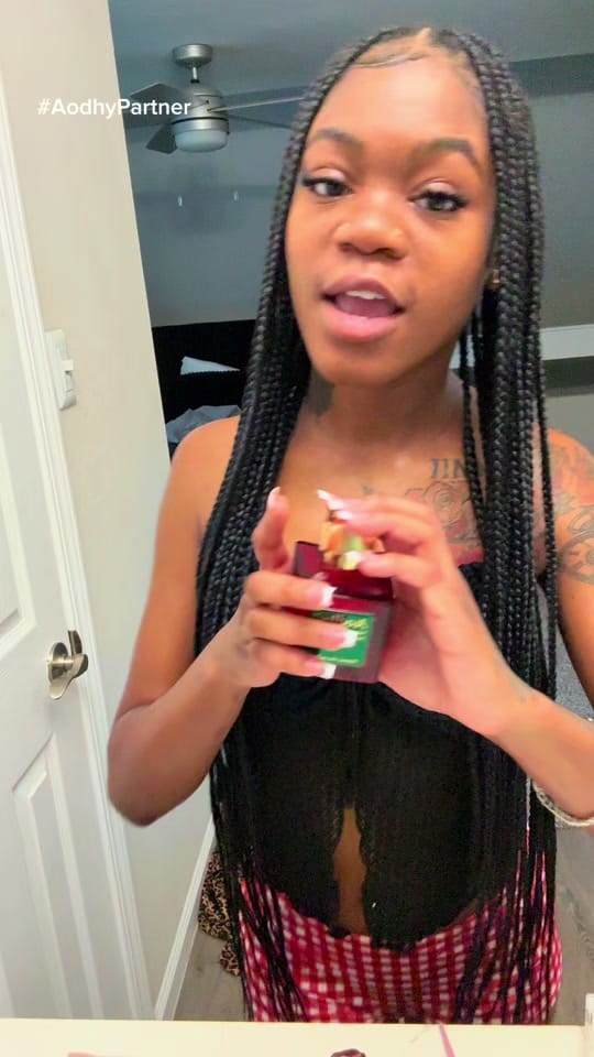 Post 2 by PARIS ELAINE on TikTok (video)
