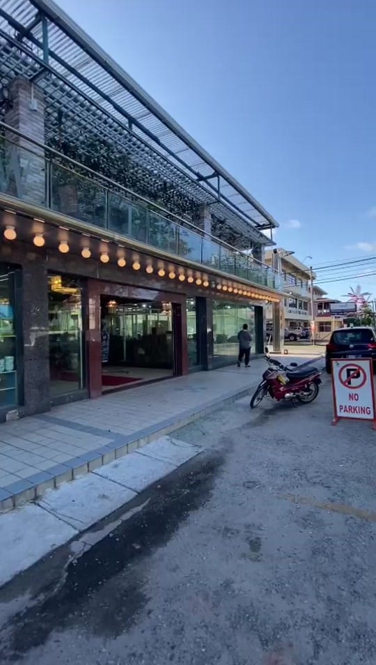 Post 10 by Raveena Reviews✨ on TikTok (video)