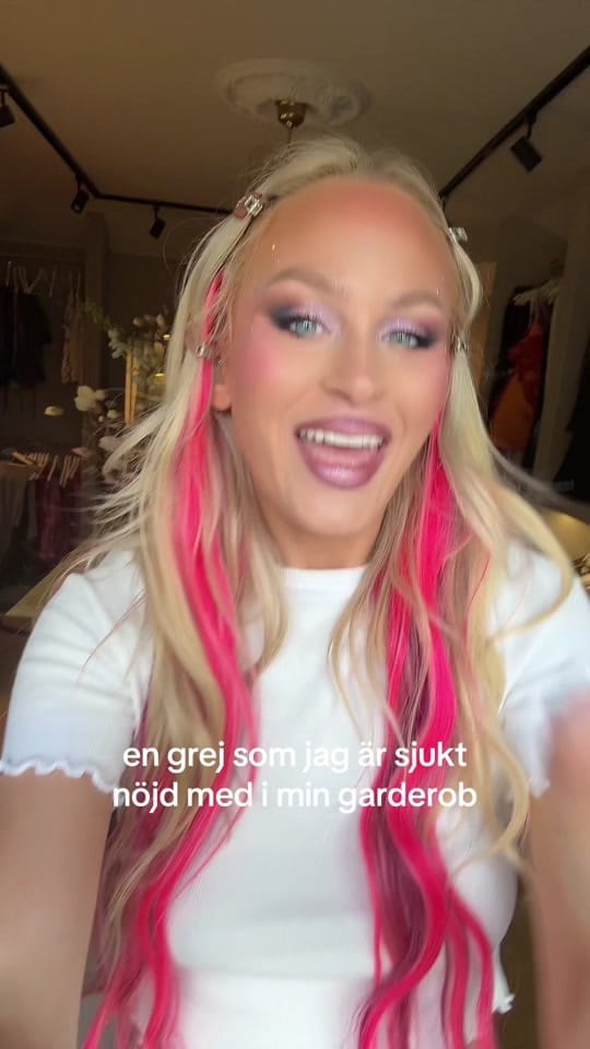 Post 6 by ELEONOR LÉONE 🦋 on TikTok (video)
