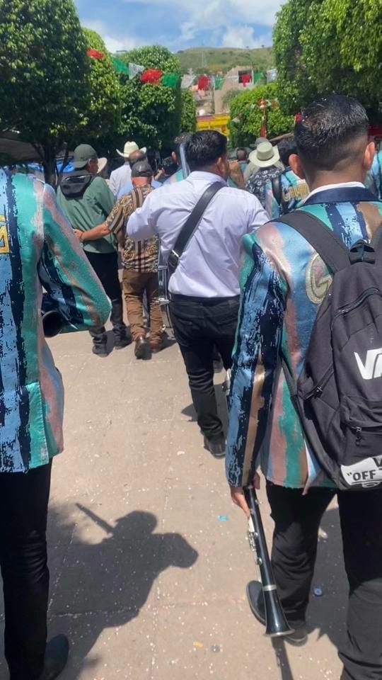 Post 6 by Banda Gallardos Oficial on TikTok (video)