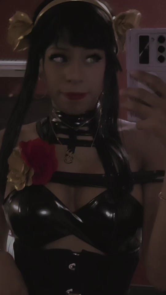 Post 3 by 𝒴𝓊𝓀𝒾𝒞𝓇𝒾𝓈𝓈𝓎 on TikTok (video)