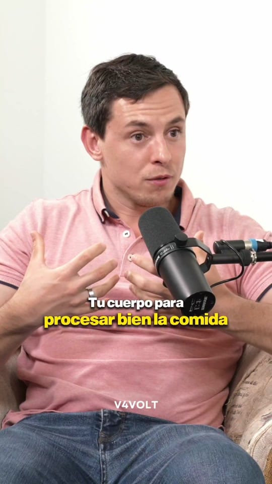 Post 5 by Mister Chaise Longue Podcast on TikTok (video)