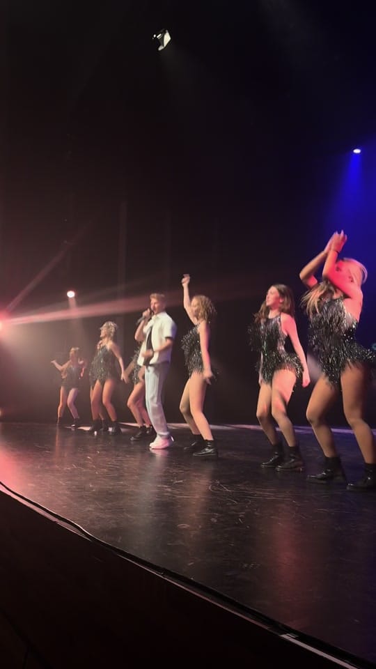 Post 6 by Robin Leon Official on TikTok (video)
