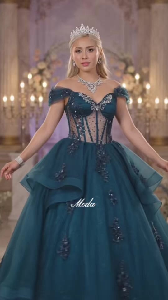 Post 3 by 4youxv on TikTok (video)