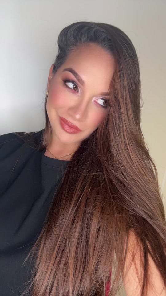 Post 4 by Francesca Lazo Makeup on TikTok (video)