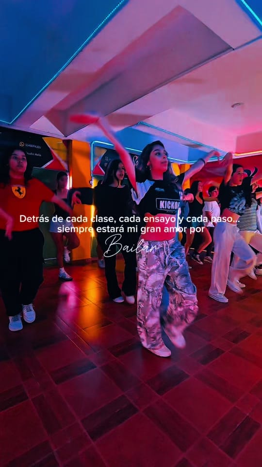 Post 6 by studioavila.dance on TikTok (video)
