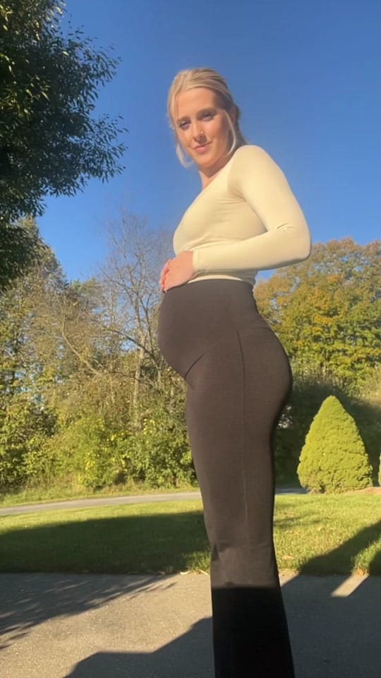 Post 5 by Paris Elizabeth on TikTok (video)