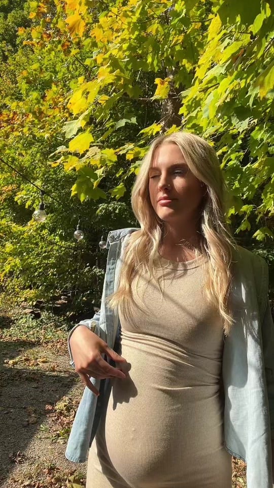 Post 4 by Paris Elizabeth on TikTok (video)