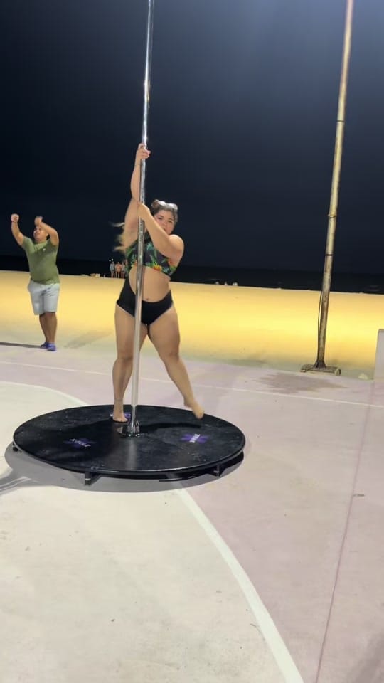 Post 10 by Johana Cruz 🤸🏼‍♀️🌙🌸 on TikTok (video)