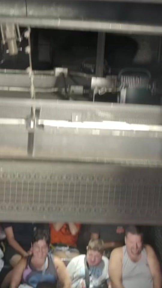Post 6 by Axel on TikTok (video)